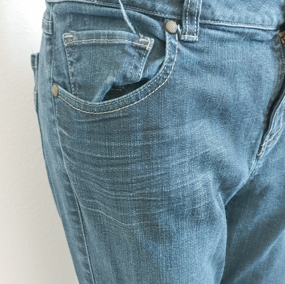 CAbi Women's Jeans Size 8 - Picture 4 of 14